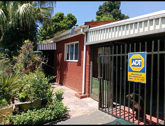 5 BEDROOM HOUSE FOR SALE IN BELFORT ESTATE